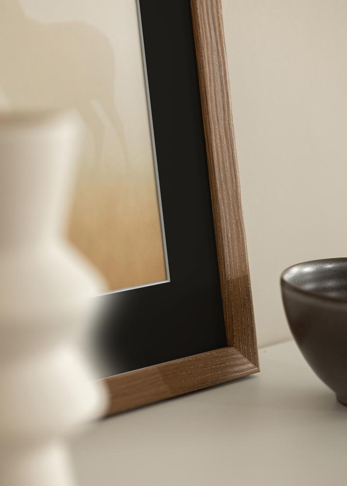 Ram med passepartou Frame Fiorito Dark Oak 42x59.4 cm (A2) - Picture Mount Black 25x38 cm