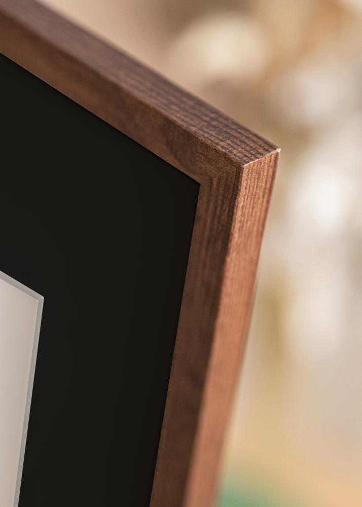 Ram med passepartou Frame Galant Walnut 45x60 cm - Picture Mount Black 12x18 inches