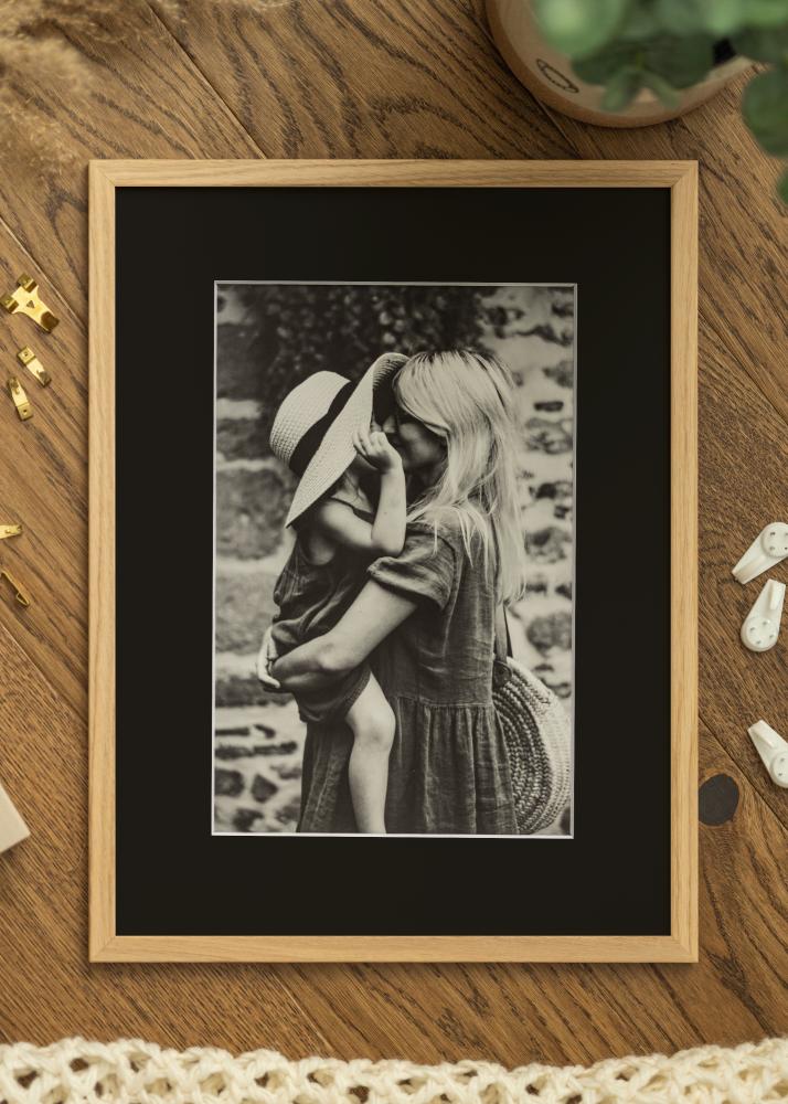 Ram med passepartou Frame Edsbyn Oak 50x70 cm - Picture Mount Black 33x56 cm