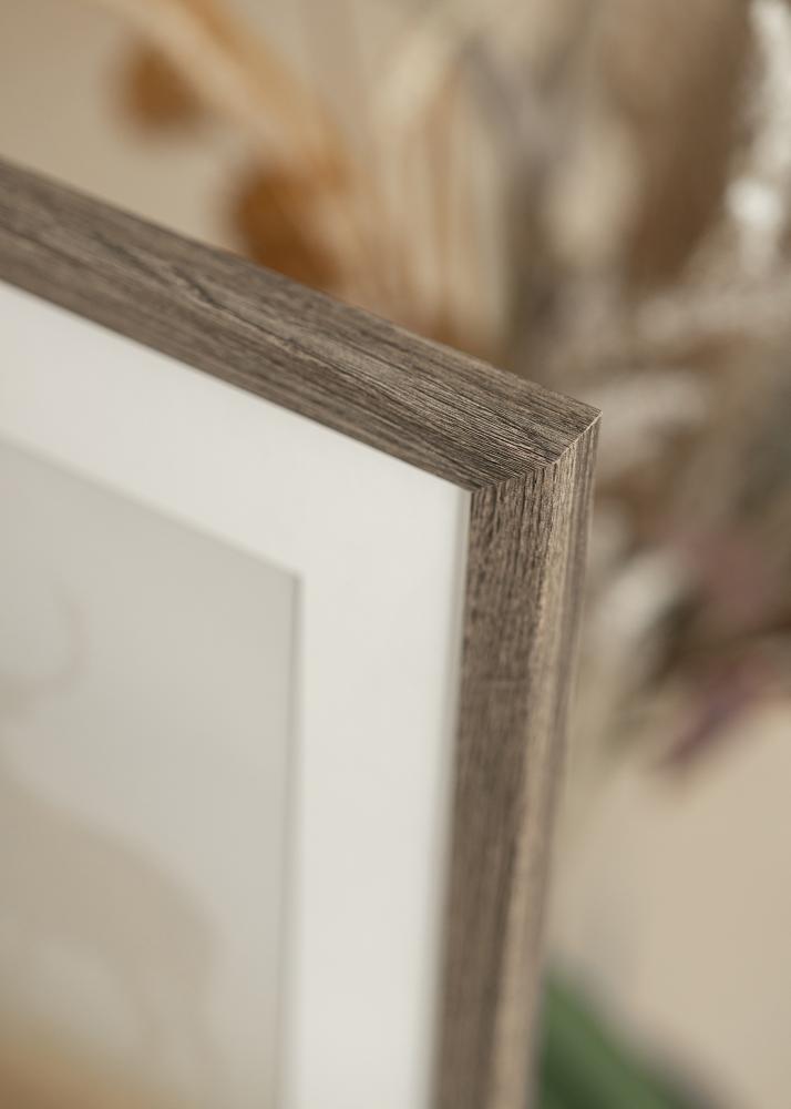 Ram med passepartou Frame Fiorito Walnut 40x50 cm - Picture Mount White 27,5x37 cm