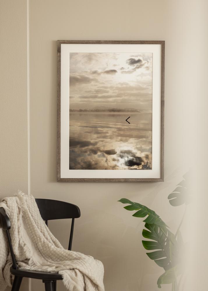 Ram med passepartou Frame Fiorito Walnut 40x50 cm - Picture Mount White 27,5x37 cm