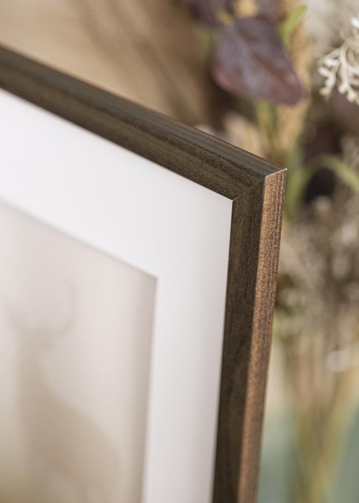 Ram med passepartou Frame Stilren Walnut 50x60 cm - Picture Mount White 40x50 cm